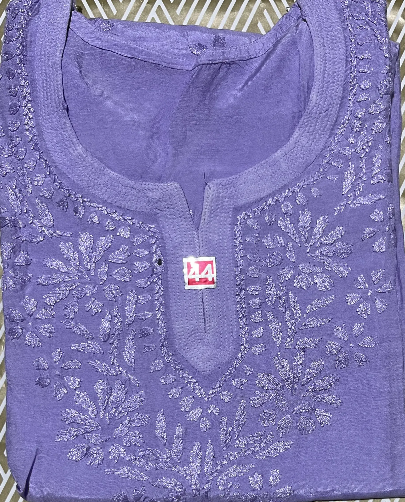 SK-052-Handcrafted Chikankari Malmal Cotton Short Kurti-Size 38