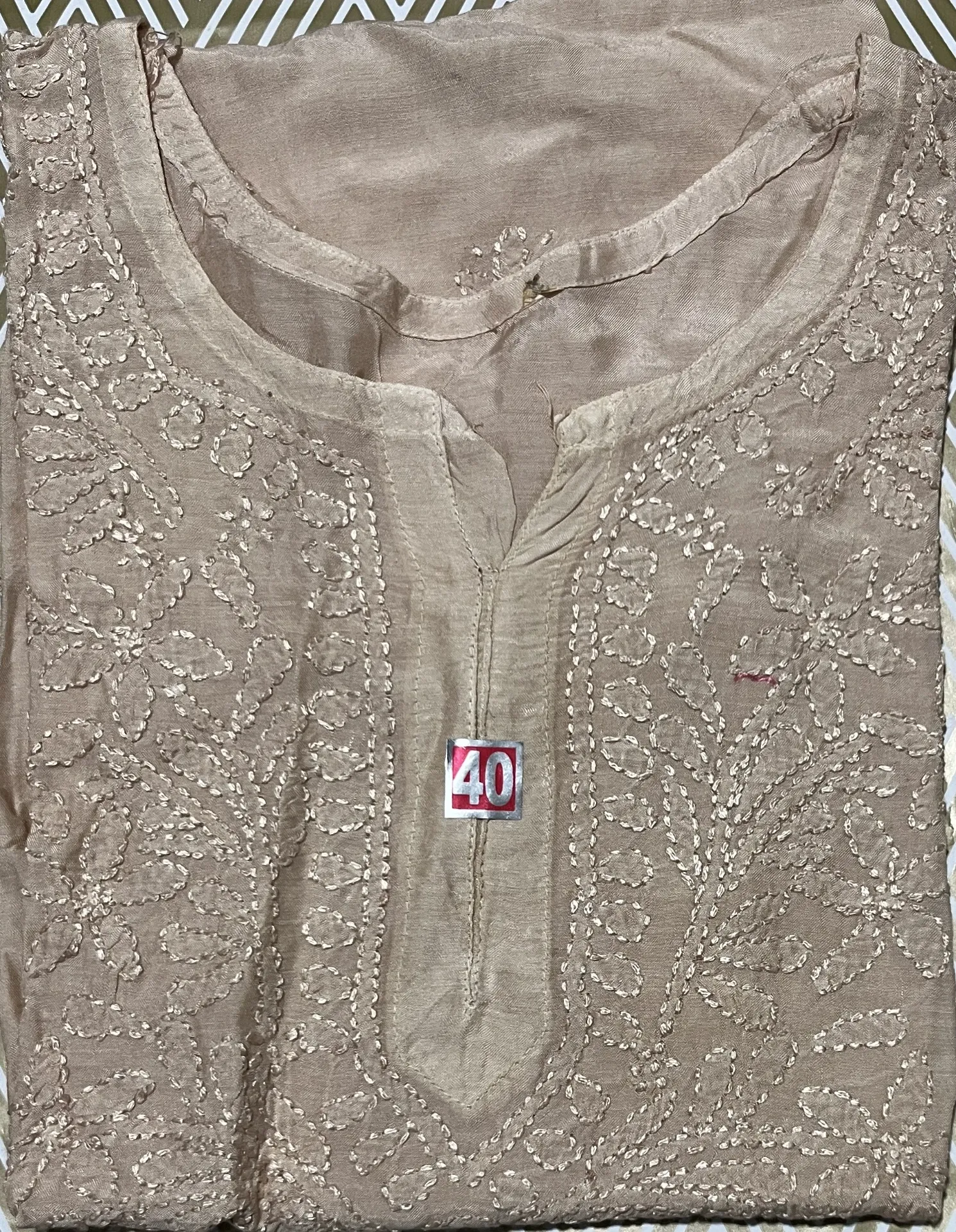 SK-056-Handcrafted Chikankari Malmal Cotton Short Kurti-Size40